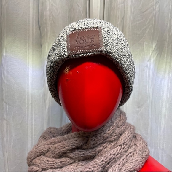 Love your melon beanie - Picture 9 of 12